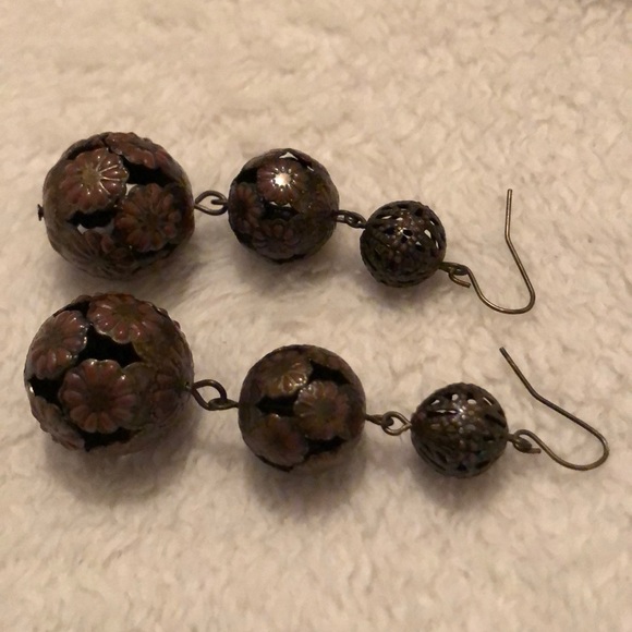 ❣️Intricate&Unique dangle earrings! Lightweight - Picture 3 of 8